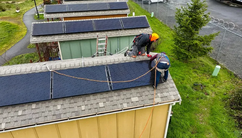 An award-winning 66 kW solar installation at Quixote Village, a community of 30 tiny homes in Olympia provided to formerly unhoused Olympia residents by the local nonprofit Quixote Communities. The Quixote Village solar project reduces the non-profit’s energy costs by more than $7,000 per year.