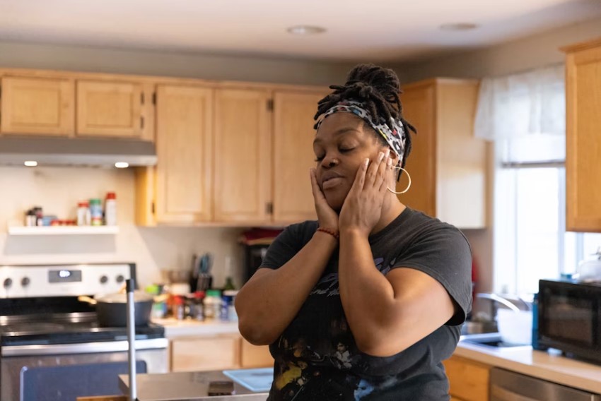 ShaWayne Hodges, a low-income single mom of five, has been hit with thousands of dollars in fees for her rental house in Vancouver, Washington. She feels that the mounting fees, which aren’t regulated by state law, are an implicit attempt by her property management company to pressure her to move.