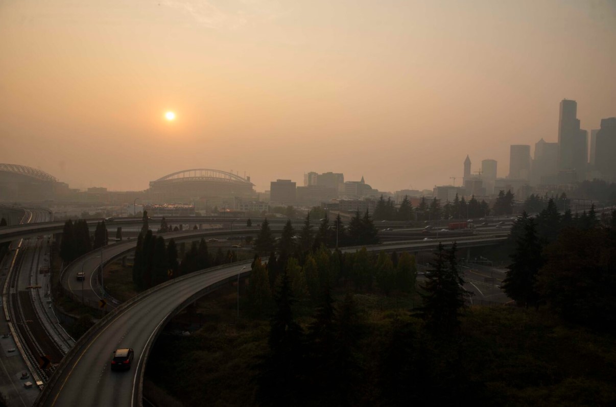  Wildfire smoke shrouds Seattle in September 2020. (Photo by Lindsey Wasson/Getty Images)