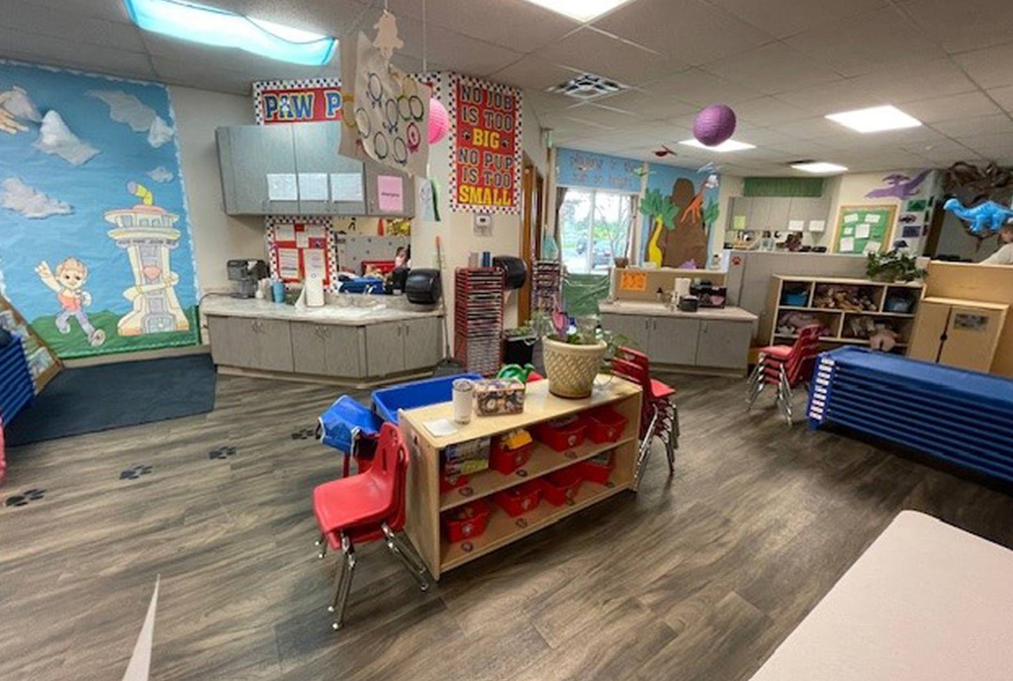 Photo of an empty classroom