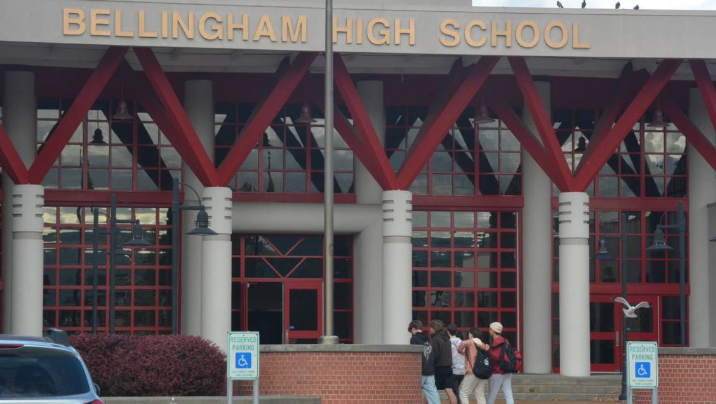 Students enter Bellingham High School in 2023. ROBERT MITTENDORF The Bellingham Herald 