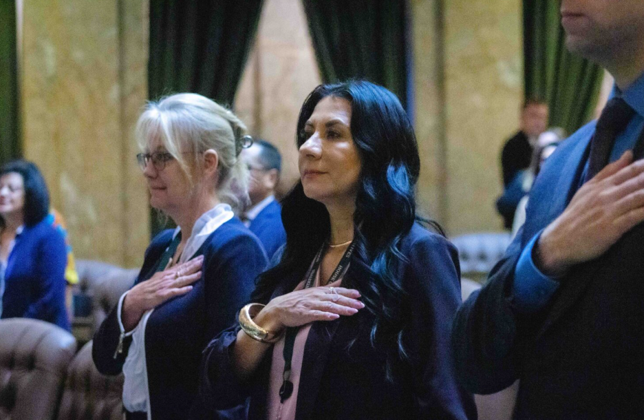 Rep. Gloria Mendoza, R-Grandview, does the Pledge of Allegiance on the House floor during the first week of the 2025 legislative session. (Photo by Jacquelyn Jimenez Romero)