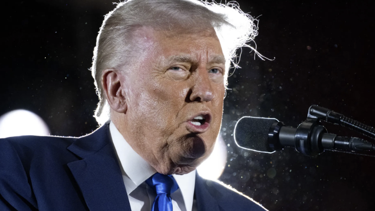 President Trump delivers commencement remarks at the University of Alabama in Tuscaloosa, Ala., on May 1, 2025. Photo: Saul Loeb/AFP via Getty Images