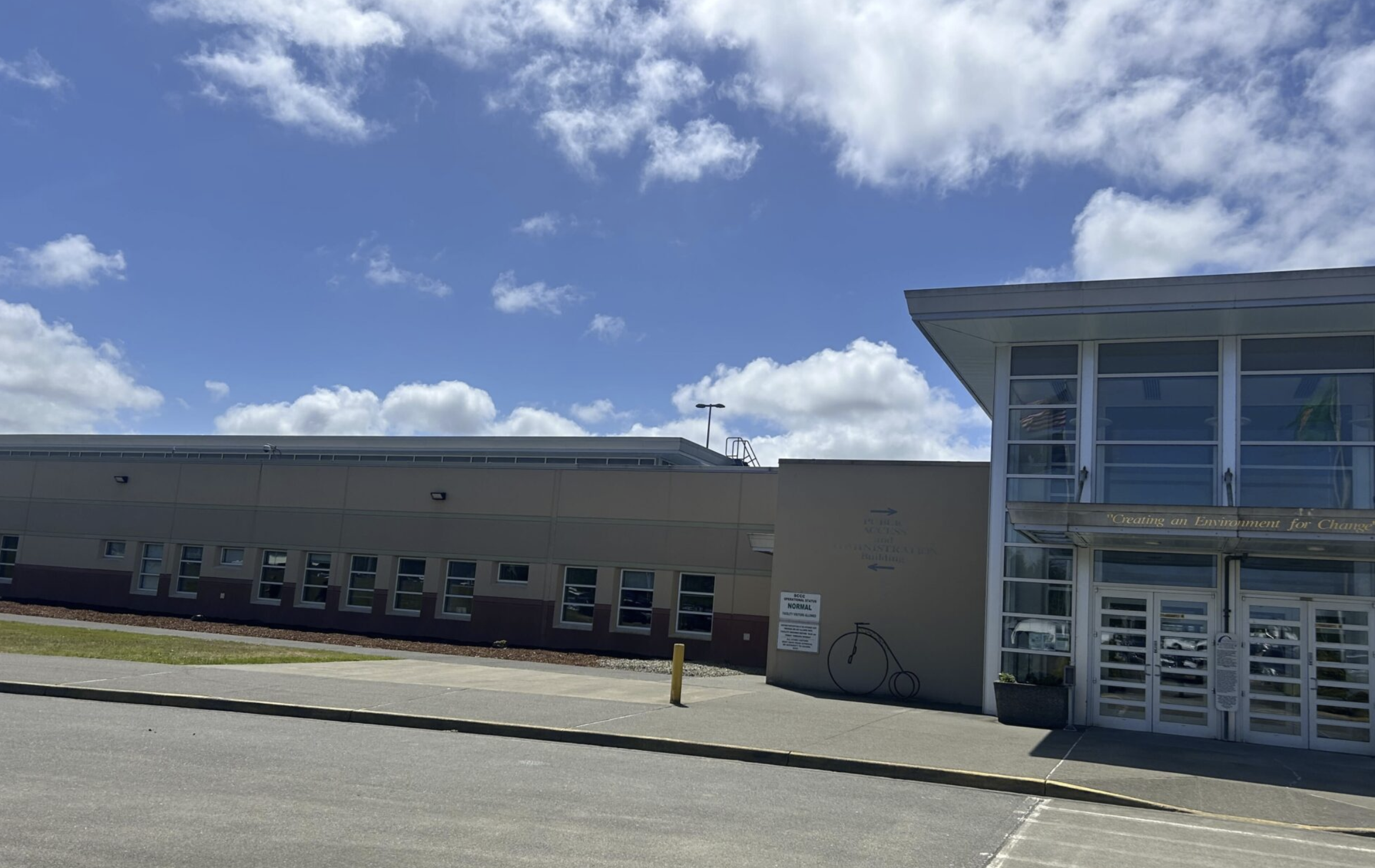 Outside the Stafford Creek Corrections Center in Aberdeen, Wash., on Thursday, May 29, 2025, where a new juvenile detention center called Harbor Heights will soon open. (Photo by Jake Goldstein-Street/Washington State Standard)