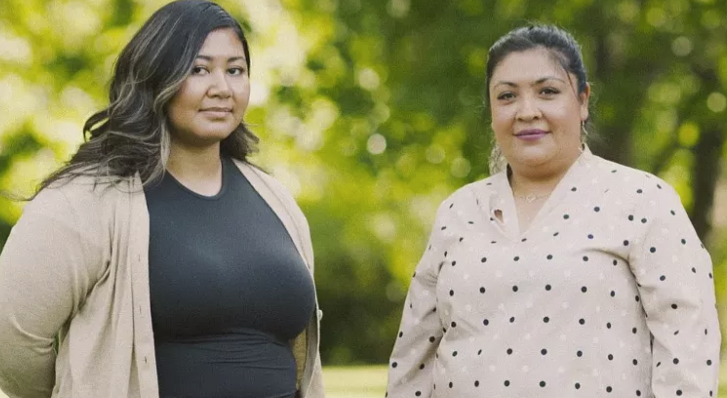 Marlen, right, a peer trainer for the BASTA Coalition of Washington, and Isabel Reyes-Paz, the coalition’s director, lead trainings primarily for Mexican immigrant women about sexual harassment of farmworkers in the Yakima Valley, an agricultural region in Central Washington. Jake Parrish/InvestigateWest
