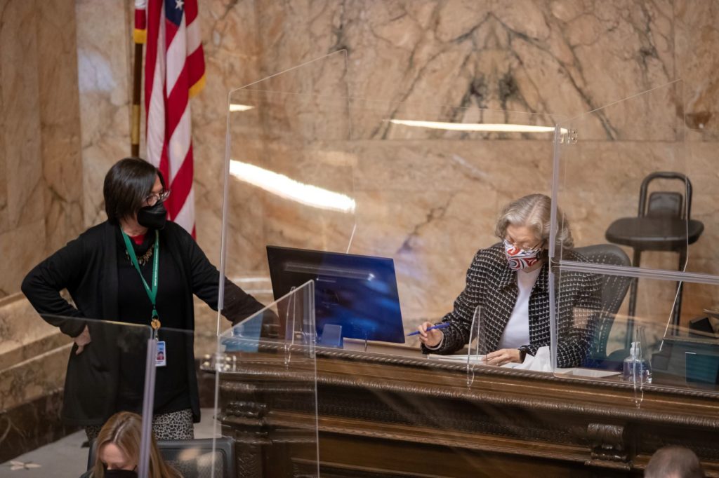 Speaker Jinkins signing bills at rostrum