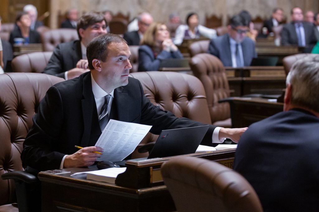 Rep. Riccelli voting during cutoff week