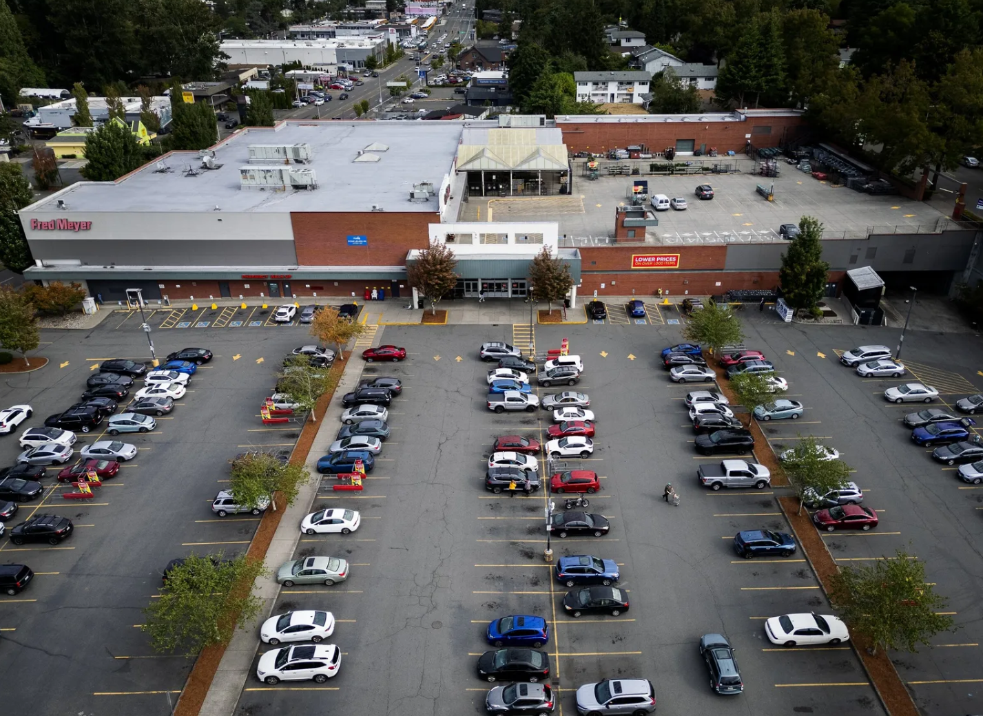 Fred Meyer, Lake City, WA. Now closed.